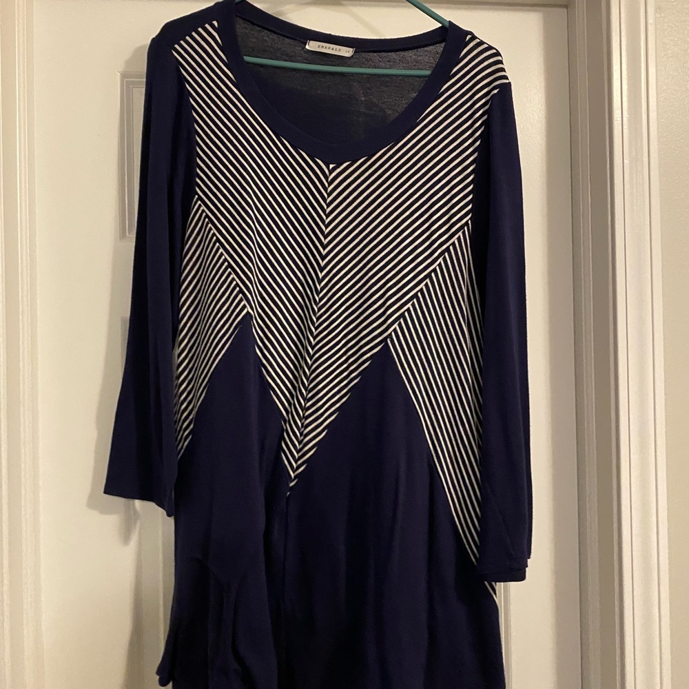 Navy Emerald brand tunic size 2x